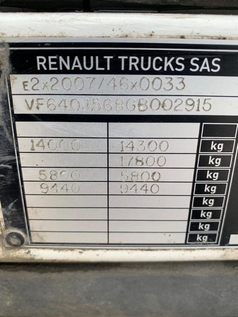 OCTOBER 2015 RENAULT NEW MODEL 14 TONNE