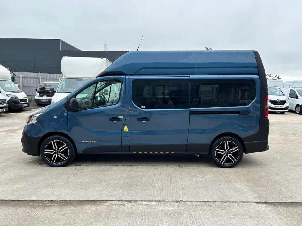 2016 Renault trafic 1.6 Lwb high roof newly converted 2 berth camper