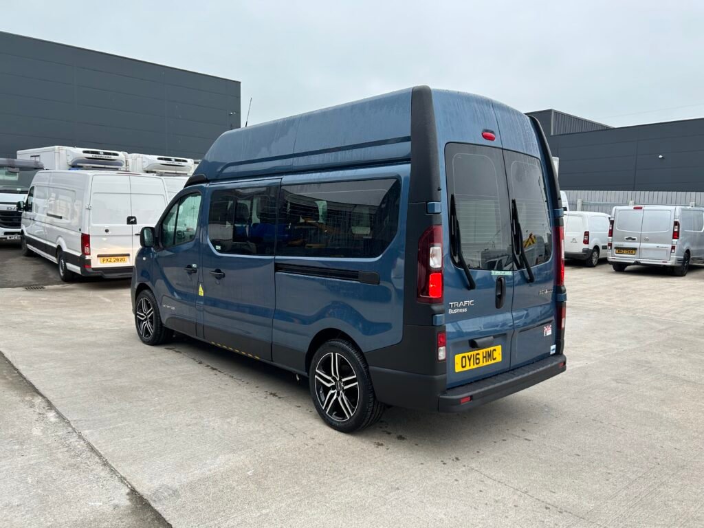 2016 Renault trafic 1.6 Lwb high roof newly converted 2 berth camper