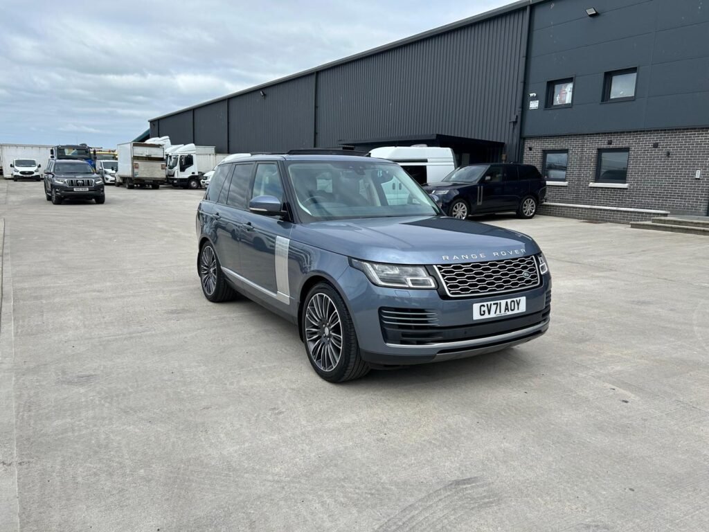 Dec 2021 Land Rover Range Rover 3.0 D300 Vogue 4dr Auto