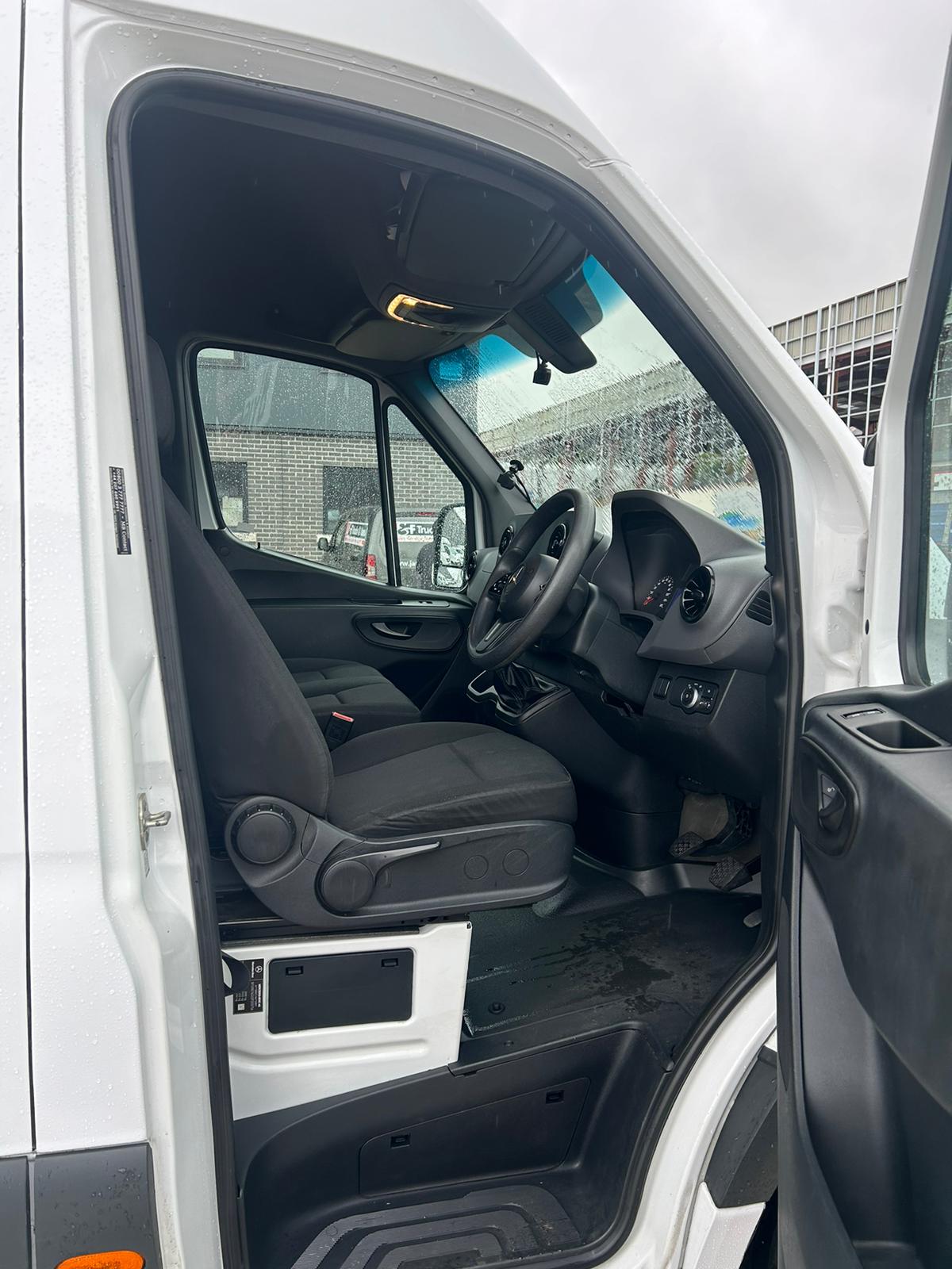 May 2020 Mercedes Sprinter 3.5t H1 Van 9 Seater J AND F TRUCKS AND