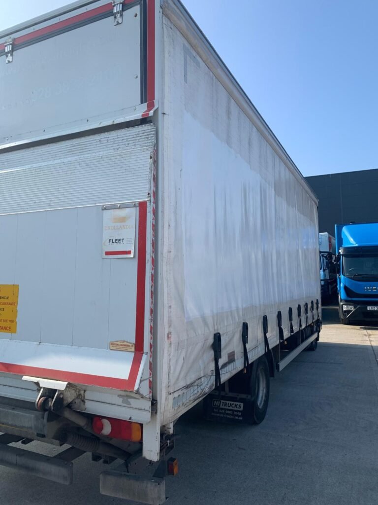 2019 IVECO 10 TONNE 100E190 CURTAIN/BOX