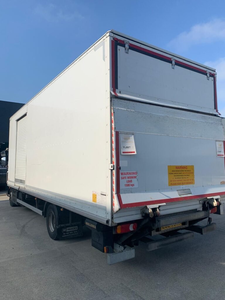 2019 IVECO 10 TONNE 100E190 CURTAIN/BOX