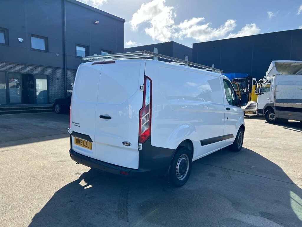 May 2018 ford transit custom 2.0 105bhp L1 H1 290