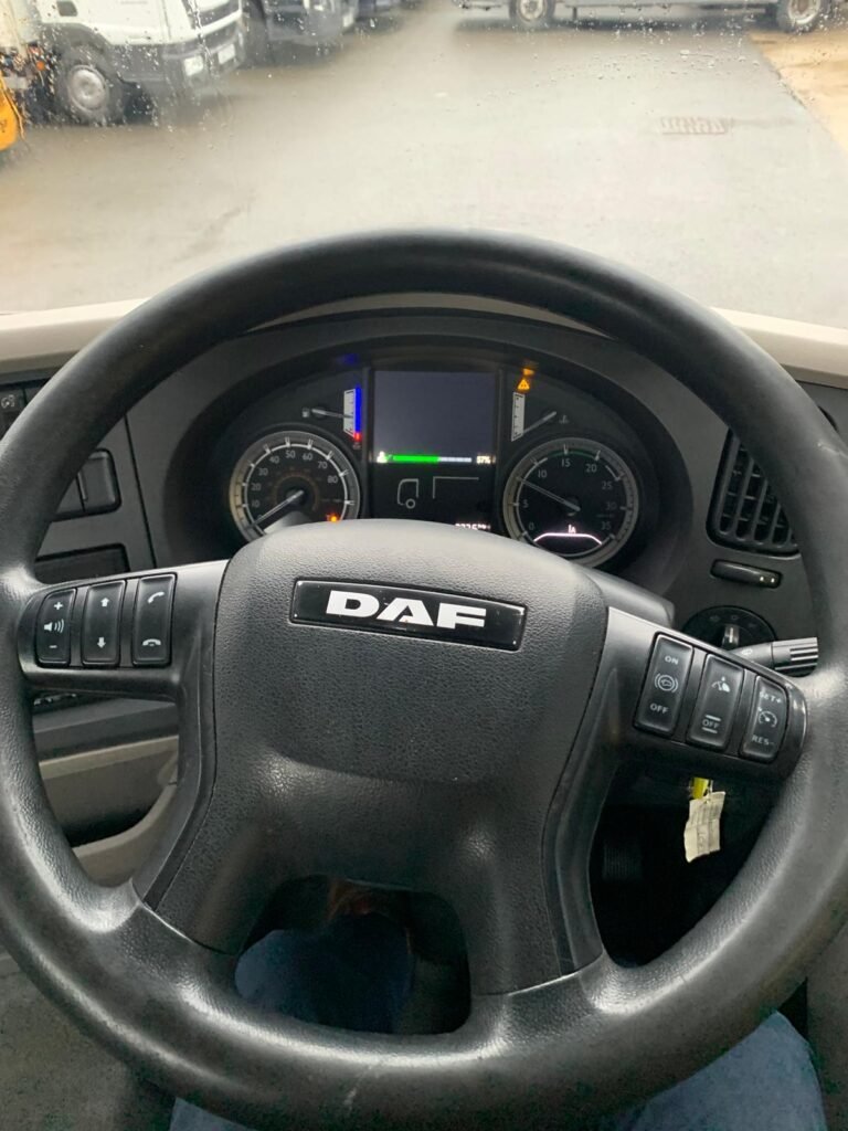 APRIL 2015 DAF LF 55-280