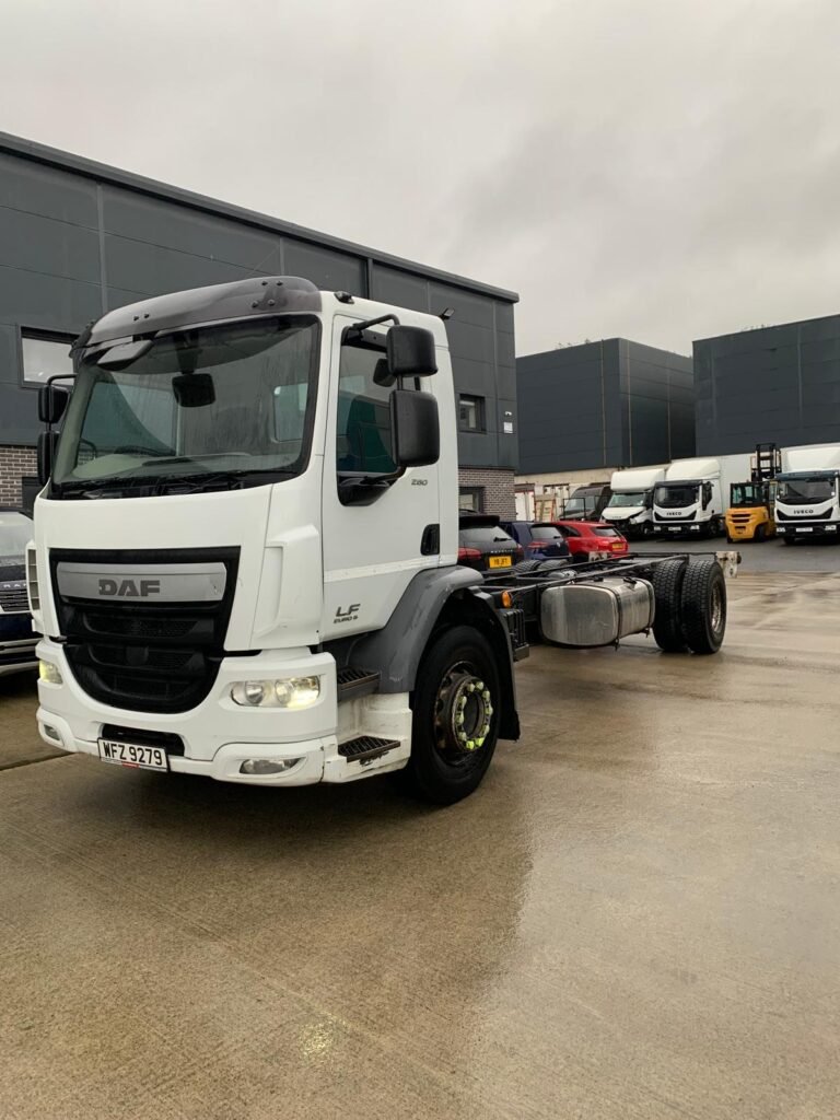 APRIL 2015 DAF LF 55-280