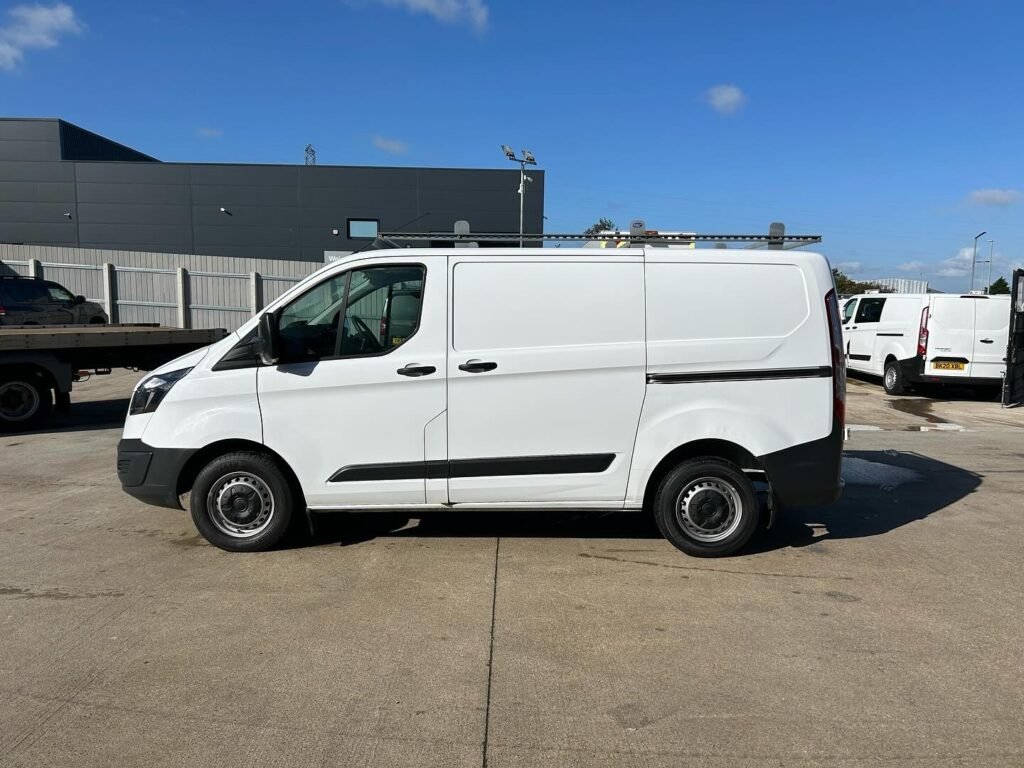 May 2018 ford transit custom 2.0 105bhp L1 H1 290