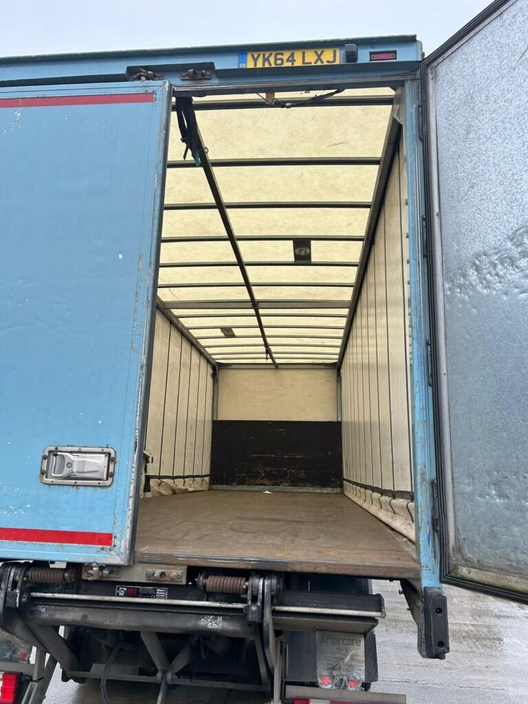 SEPTEMBER 2014 MERCEDES 18-24 CURTAINSIDER