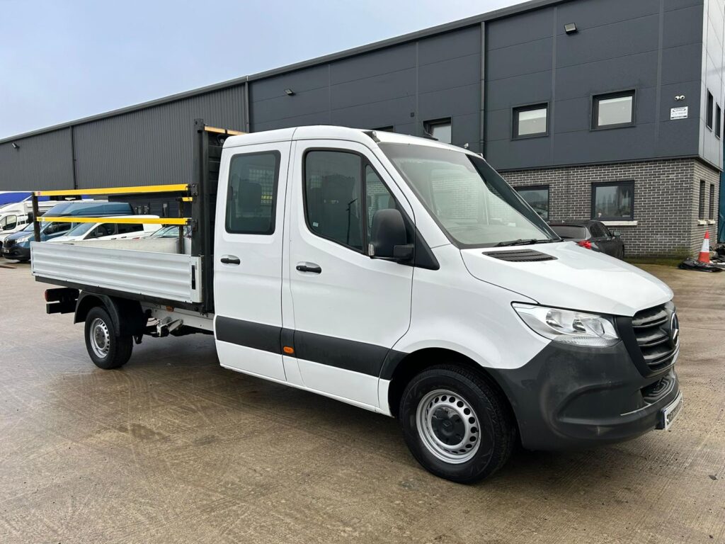 2021 Mercedes Sprinter 3.5t Progressive Crew Cab Dropside