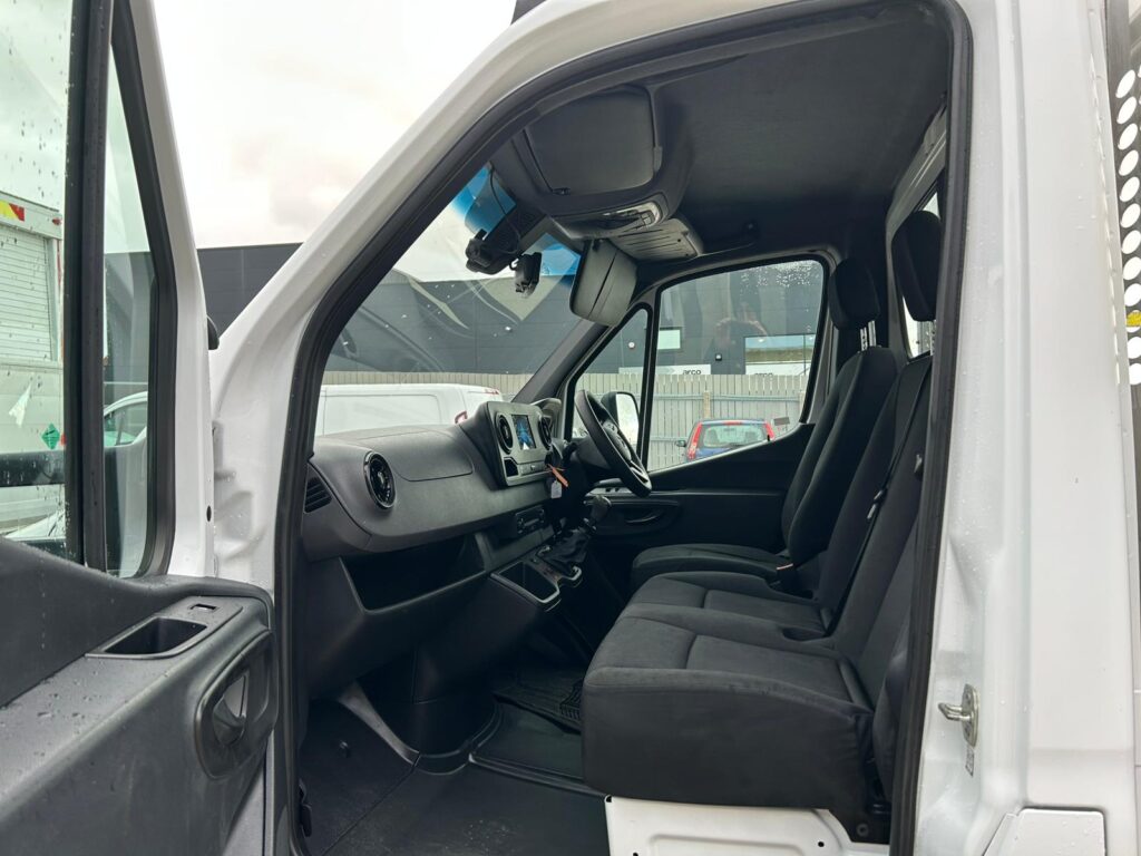 April 2020 Mercedes Sprinter 2.1 314cdi LWB Alloy Drop Side with Tail Lift