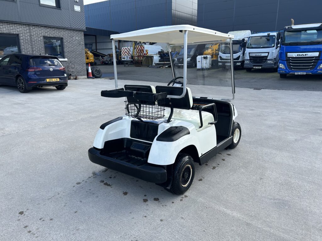 Yamaha golf cart / buggy