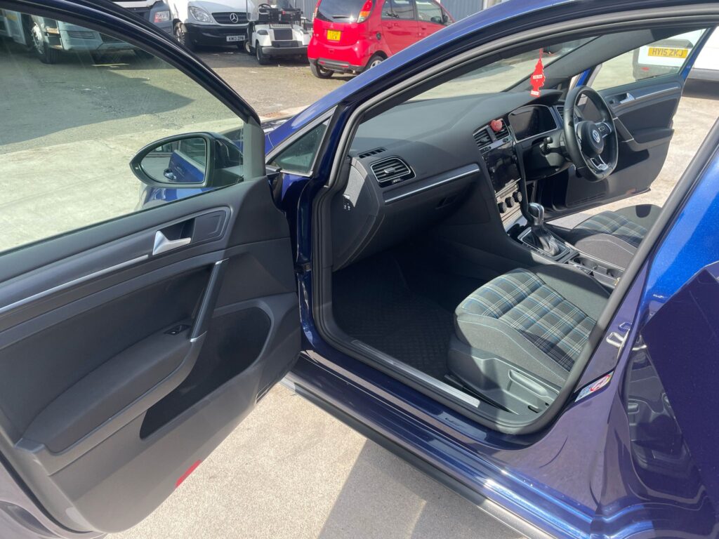 2018 Volkswagen Golf GTE 1.4 TSI 5dr DSG