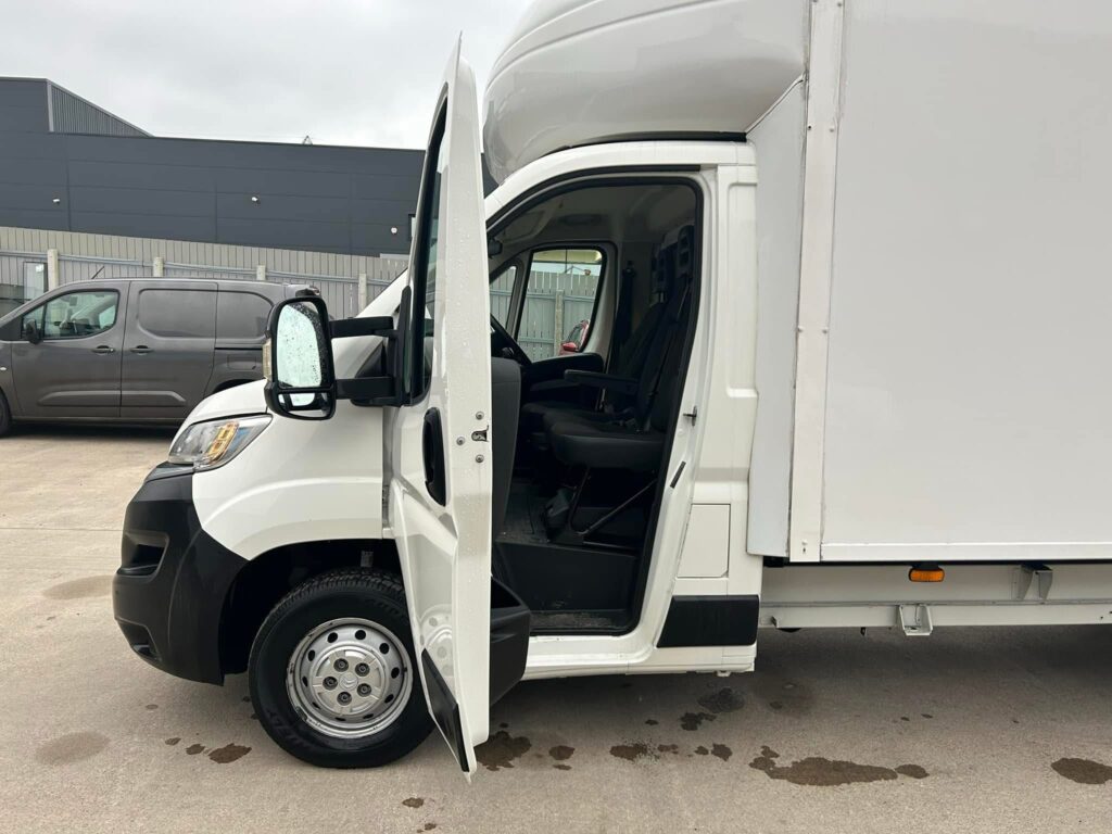August 2020 Citroen Relay Luton