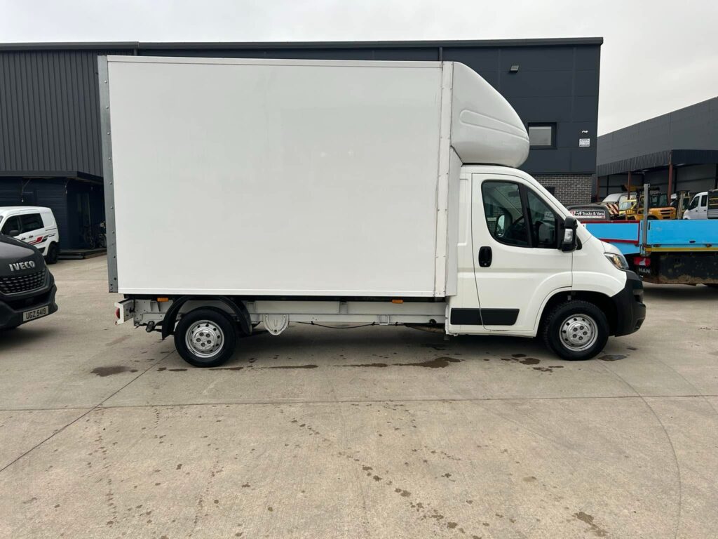 August 2020 Citroen Relay Luton