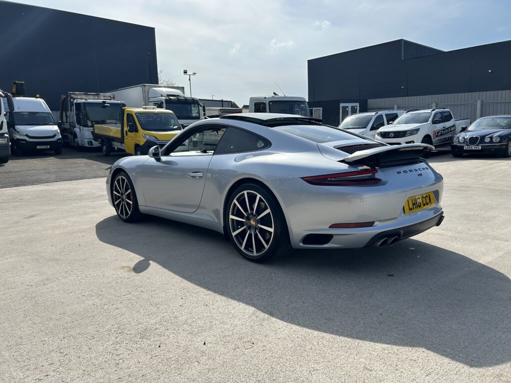 April 2018 Porsche 911 991.2 3.0 twin turbo Carrera s