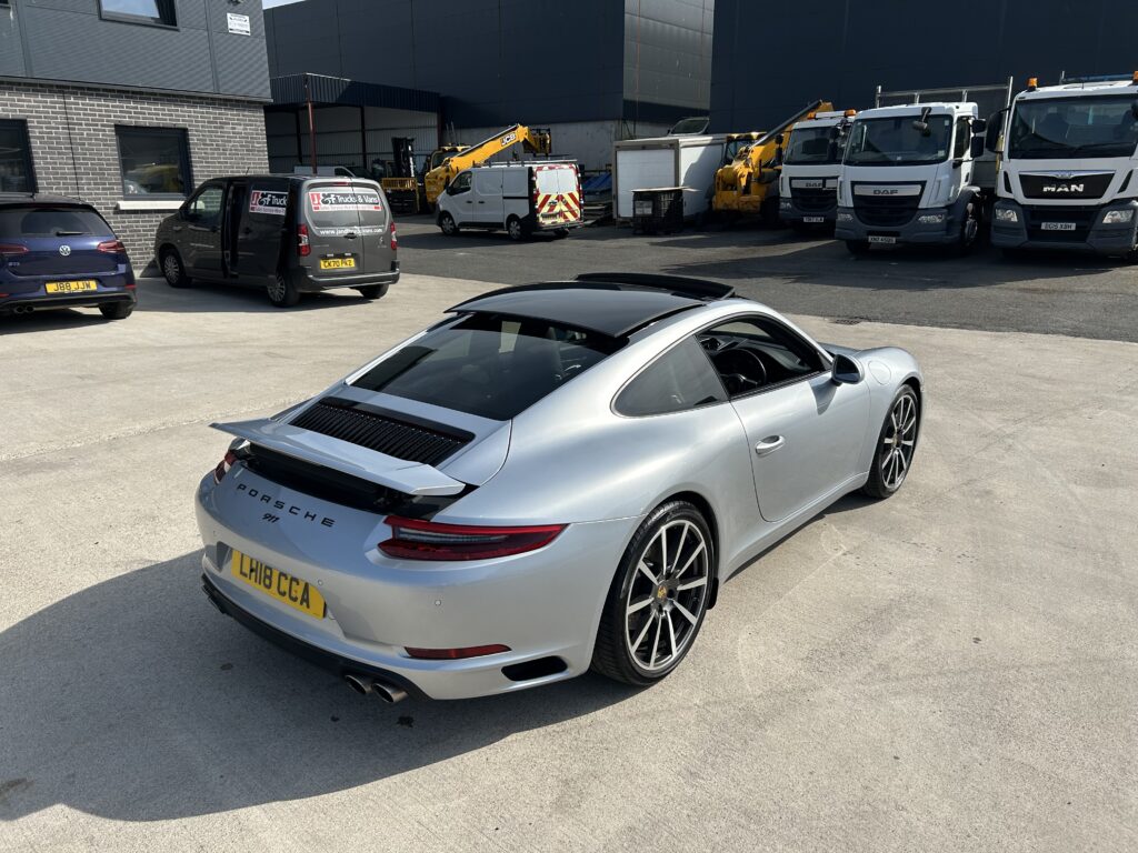 April 2018 Porsche 911 991.2 3.0 twin turbo Carrera s