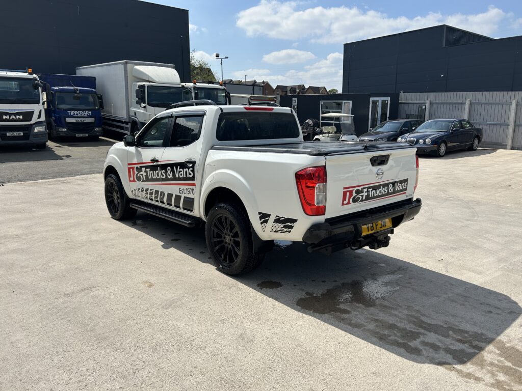 2021 Nissan Navara 2.3dci n guard top spec