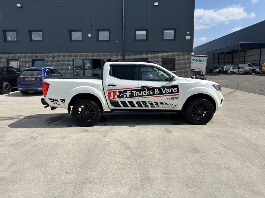 2021 Nissan Navara 2.3dci n guard top spec