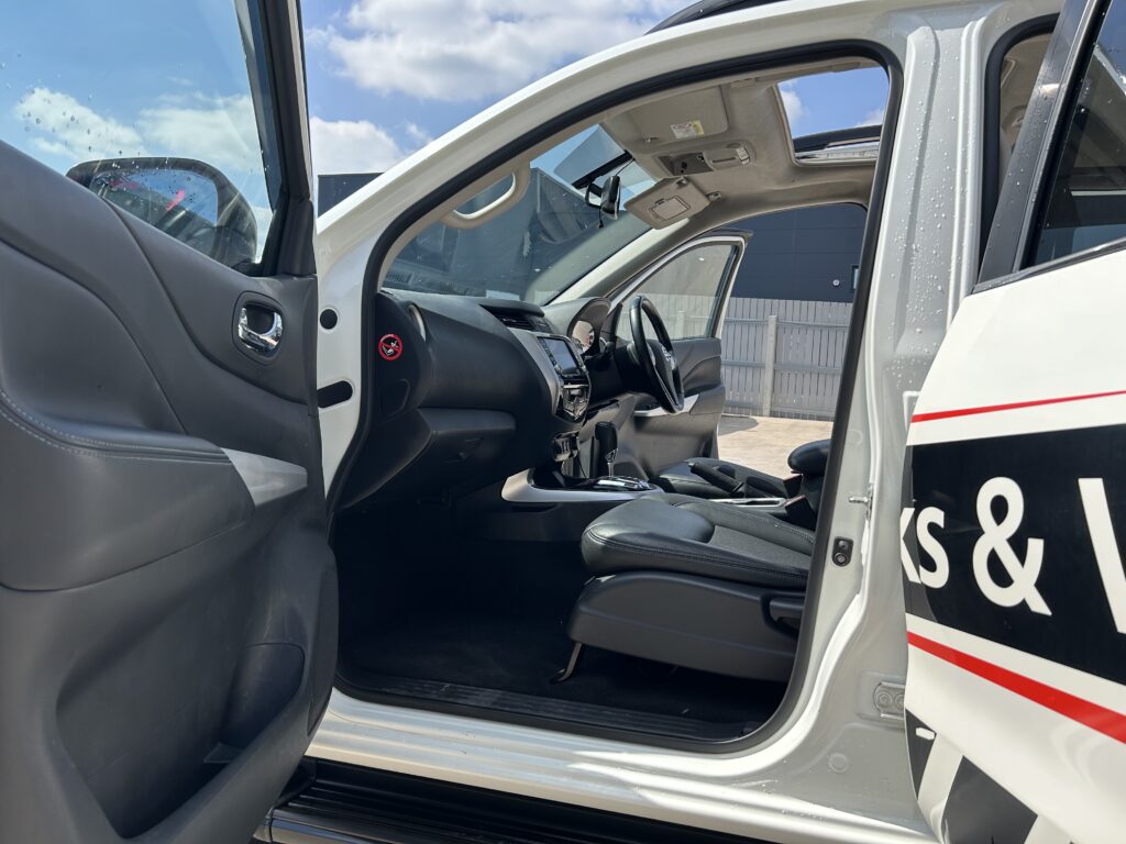2021 Nissan Navara 2.3dci n guard top spec