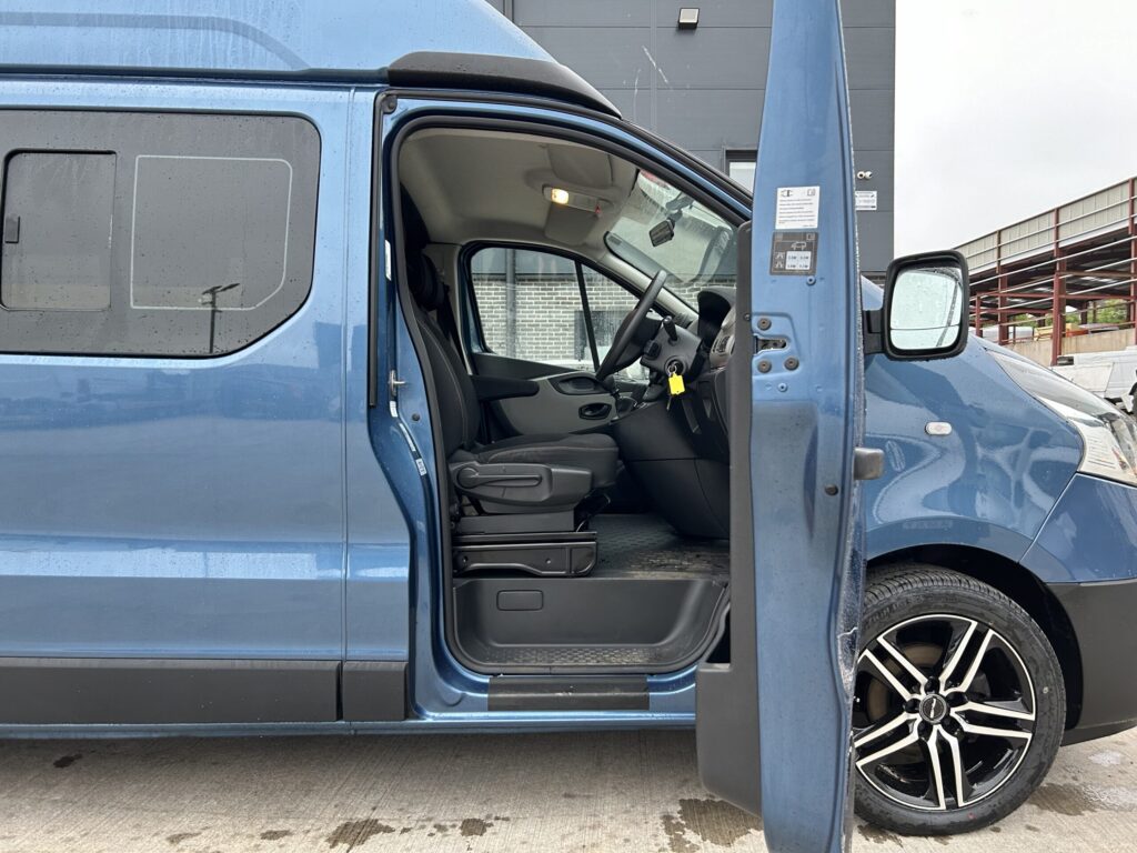 2016 Renault Trafic 1.6 LWB High Roof Newly Converted 2 Berth Camper