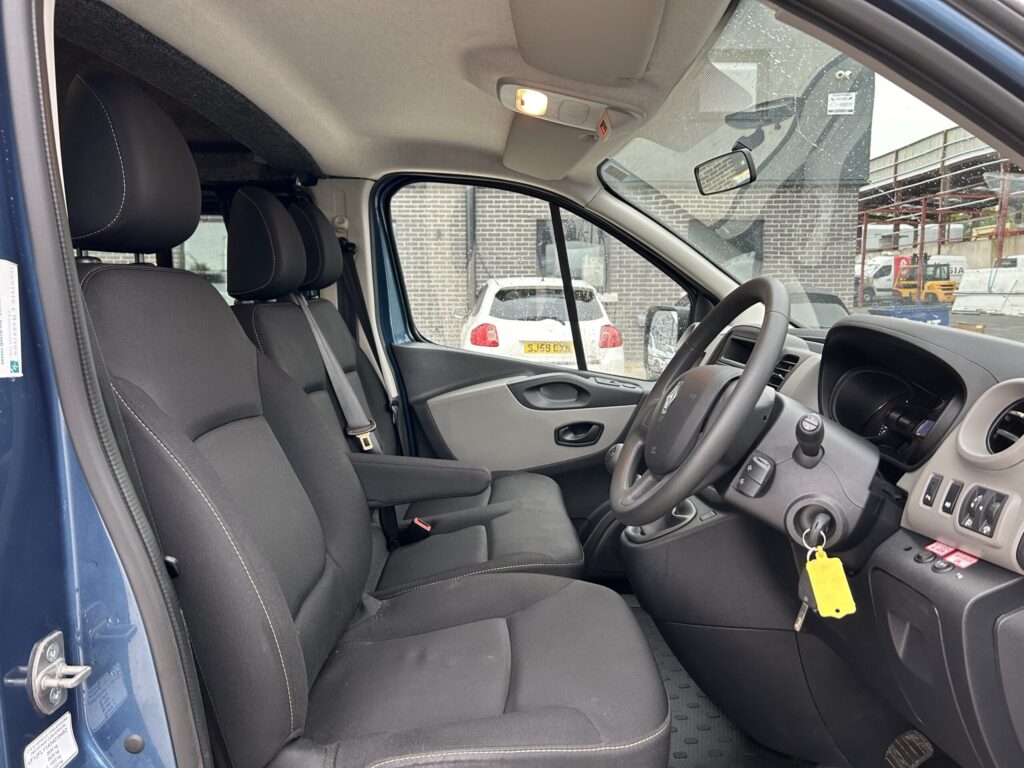 2016 Renault Trafic 1.6 LWB High Roof Newly Converted 2 Berth Camper