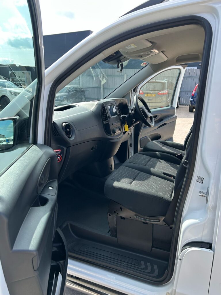 2021 Mercedes Vito 114CDI Progressive Van