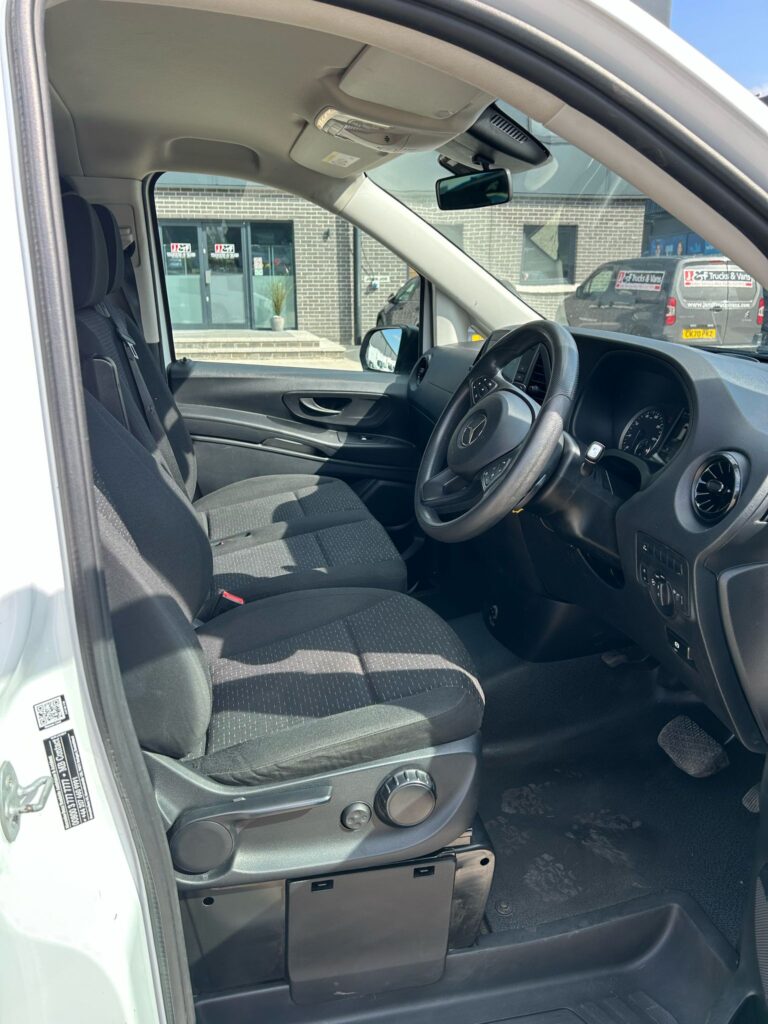 2021 Mercedes Vito 114CDI Progressive Van