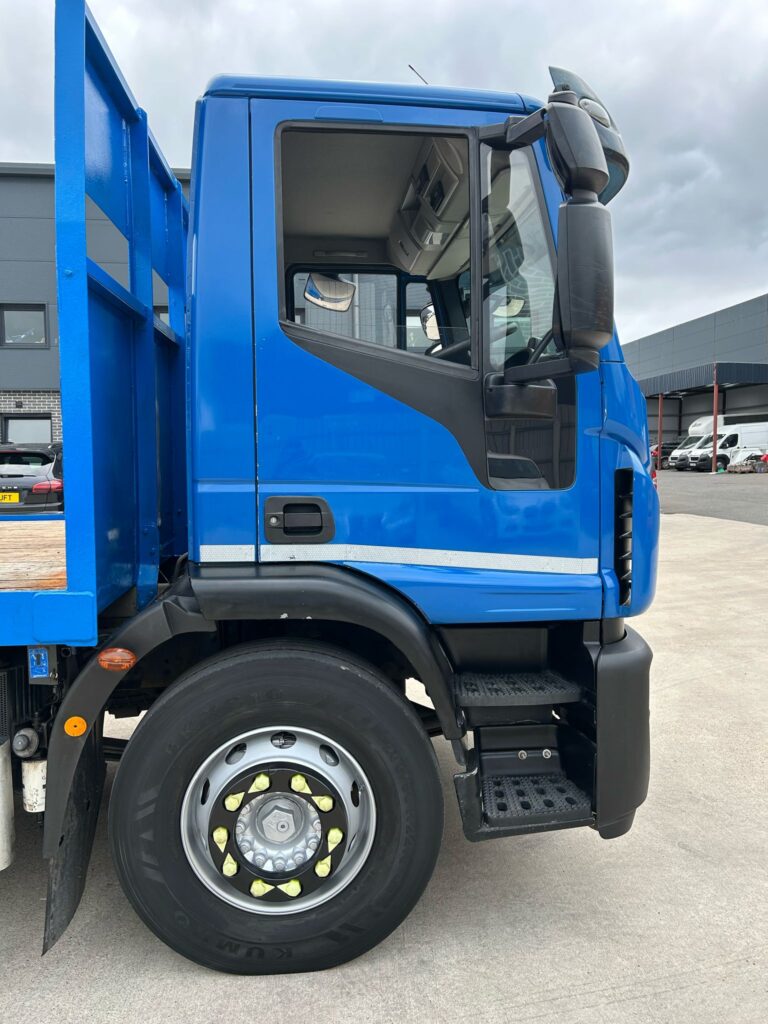 AUGUST 2018 IVECO 180E25 18 TONNE EURO 6