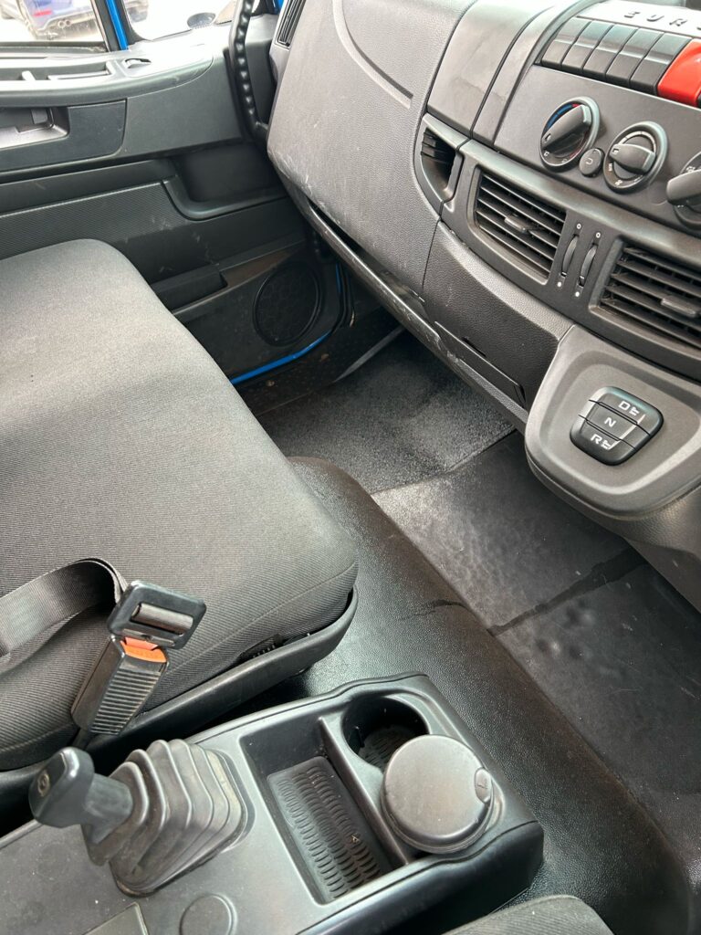 AUGUST 2018 IVECO 180E25 18 TONNE EURO 6