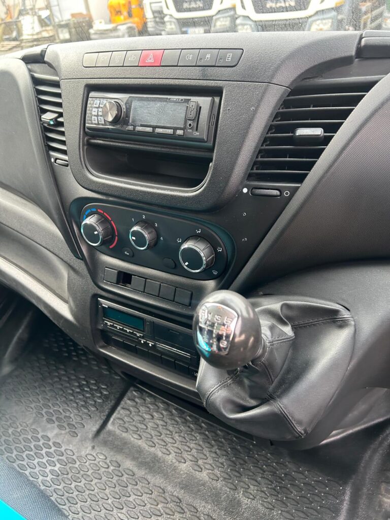 October 2018 Iveco Daily 72-180