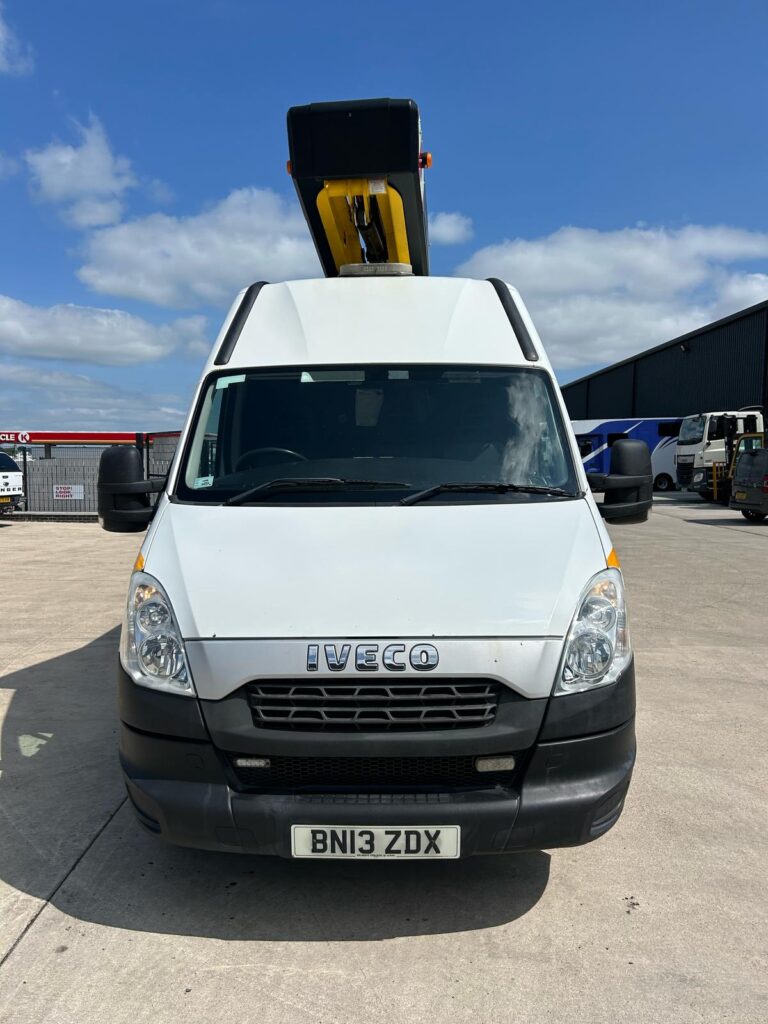 2013 IVECO DAILY 50C15 38LF VERSALIFT HOIST CHERRY PICKER