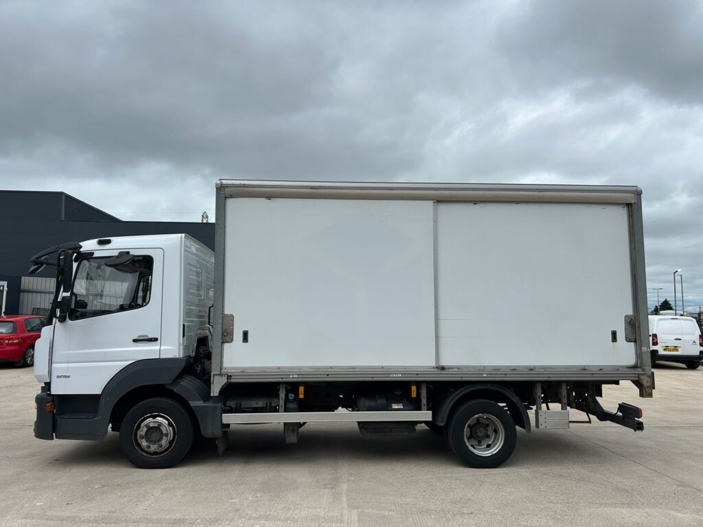 June 2018 Mercedes Atego 816