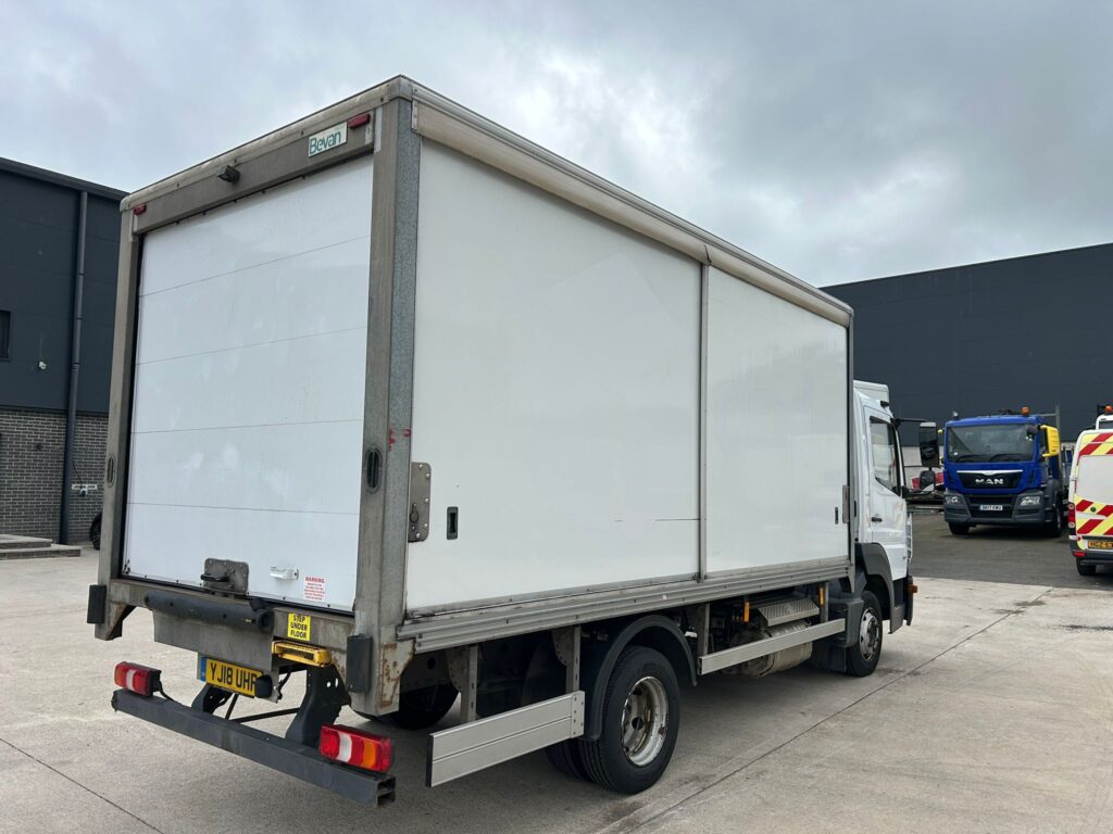 June 2018 Mercedes Atego 816