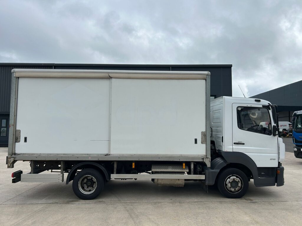 June 2018 Mercedes Atego 816