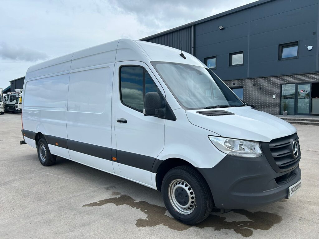 August 2021 Mercedes Sprinter Progressive 315cdi 2.0d LWB