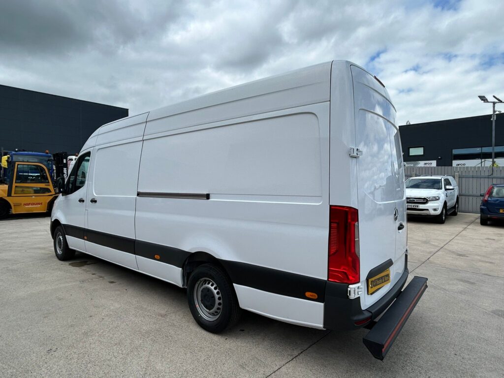 August 2021 Mercedes Sprinter Progressive 315cdi 2.0d LWB