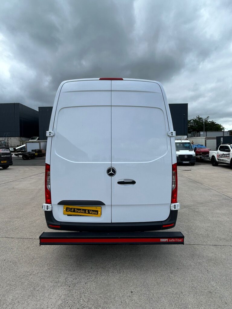 August 2021 Mercedes Sprinter Progressive 315cdi 2.0d LWB