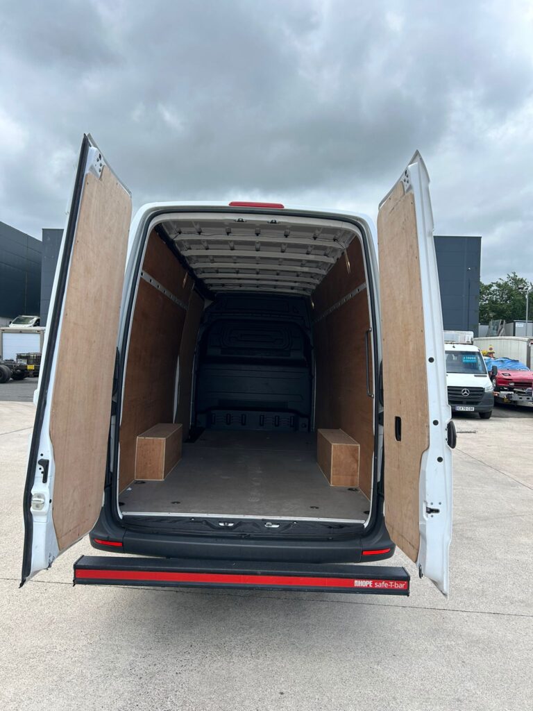 August 2021 Mercedes Sprinter Progressive 315cdi 2.0d LWB