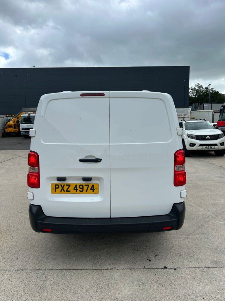 June 2021 Citroen Dispatch 1.5L