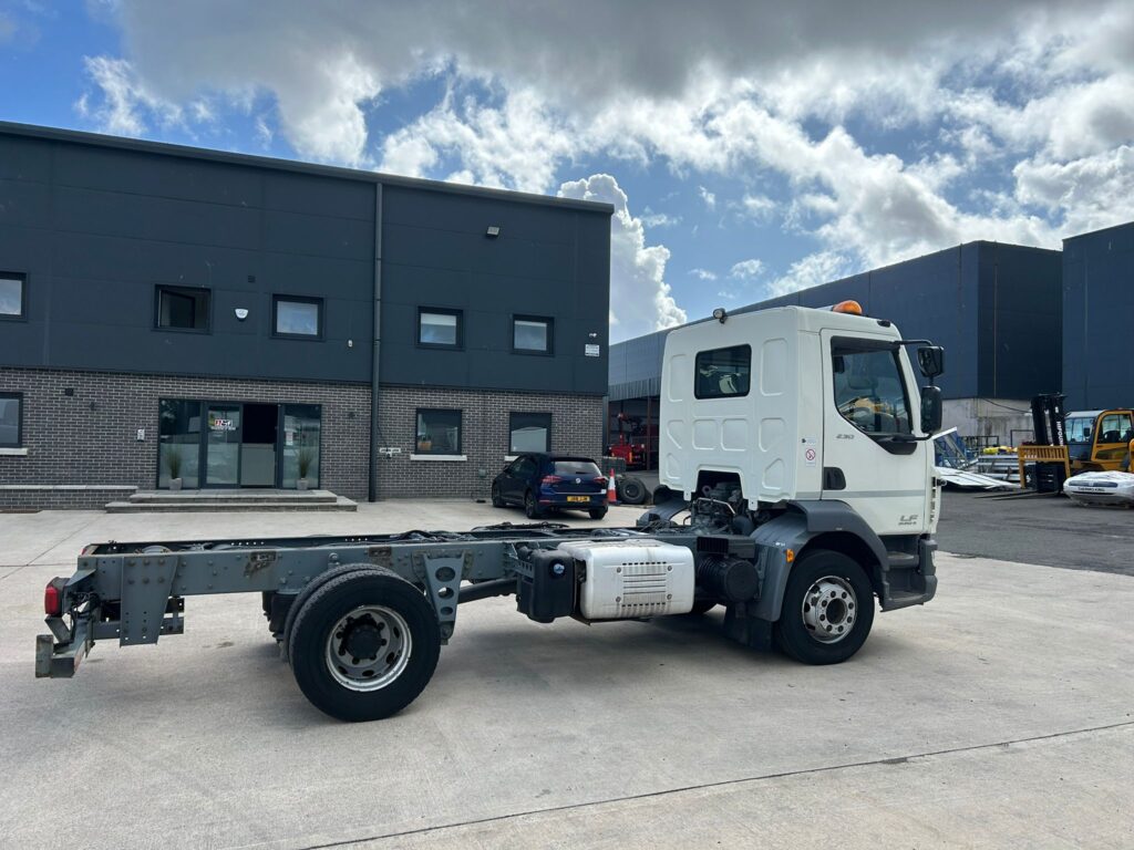 OCTOBER 2017 DAF LF 55 230 14 TONNE