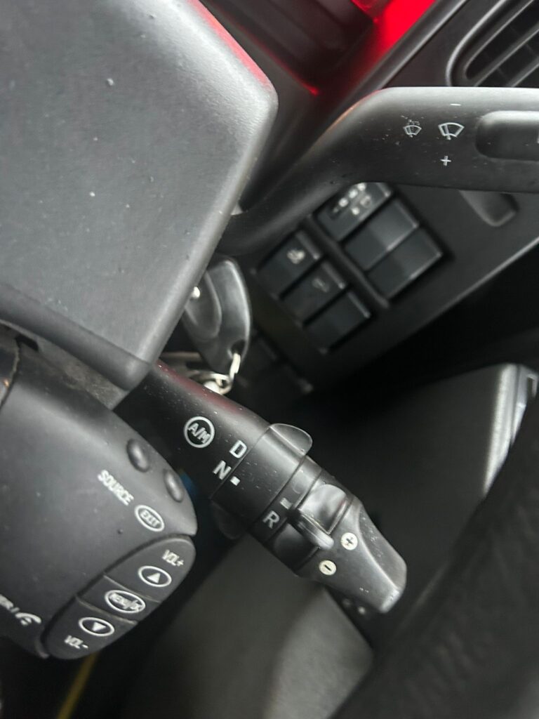 March 2015 Renault D26 6x2 Fridge