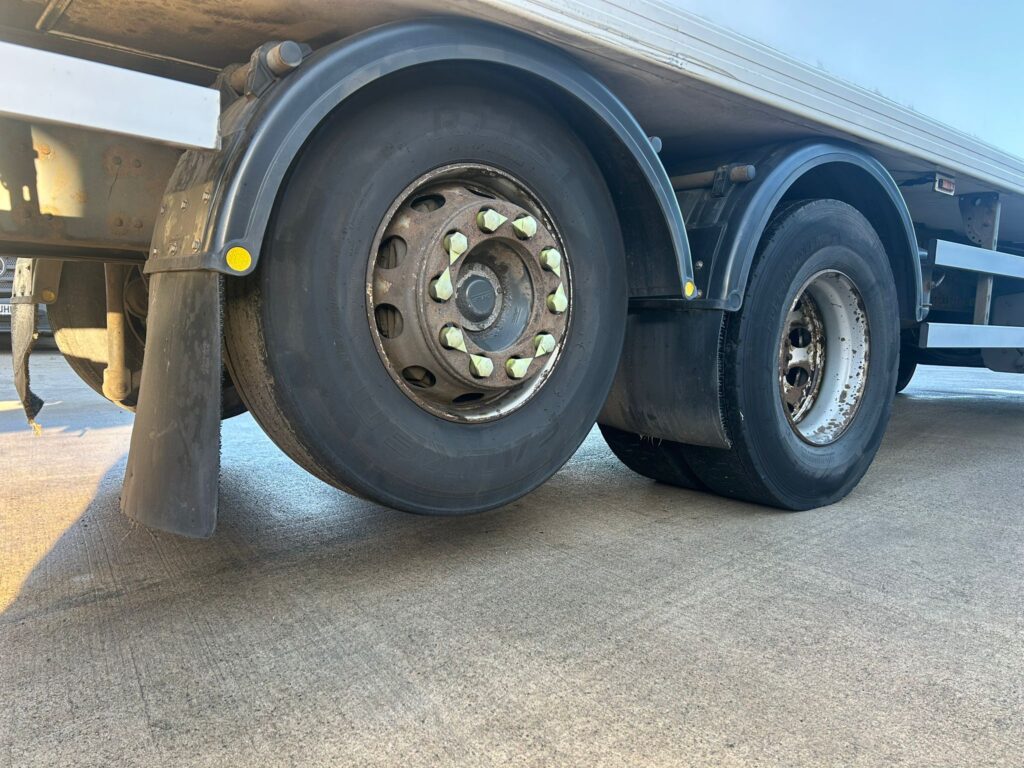 2017 DAF CF 330 6x2 Euro 6