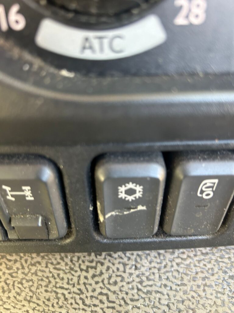 2017 DAF CF 330 6x2 Euro 6