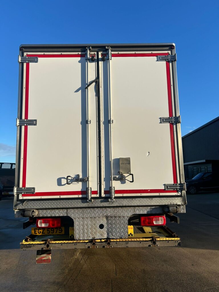 2017 DAF CF 330 6x2 Euro 6