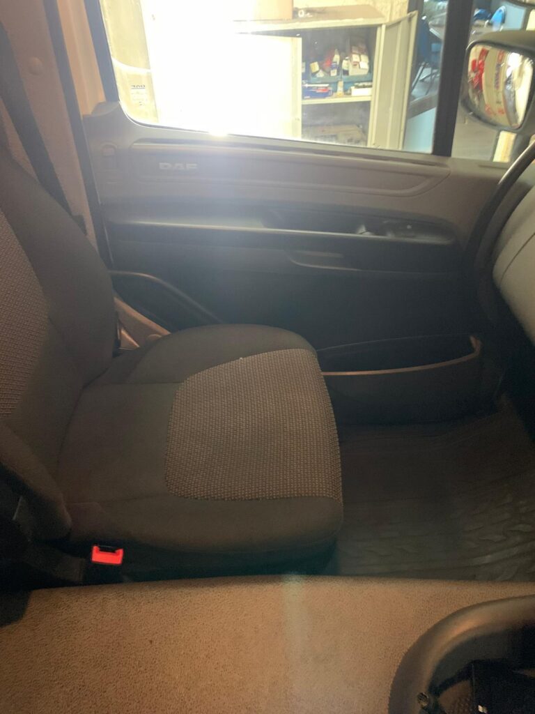 October 2016 DAF CF 3300 6X2 Chassis Cab