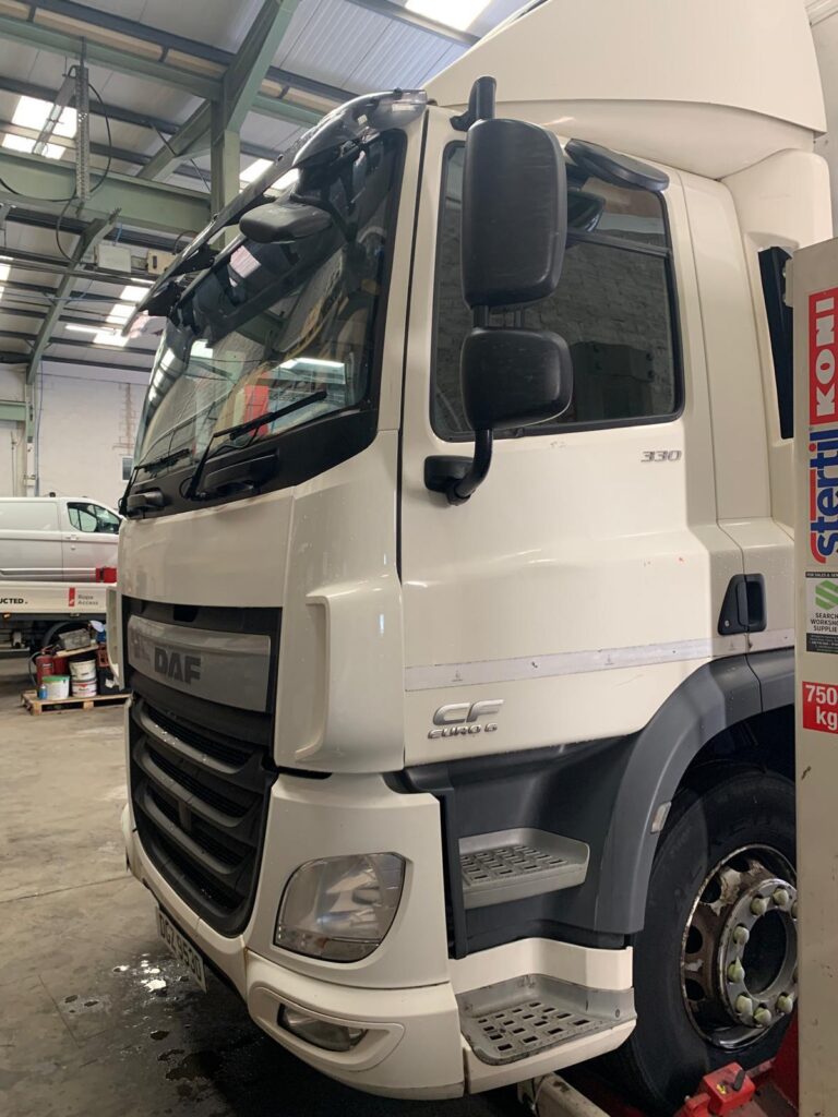 October 2016 DAF CF 3300 6X2 Chassis Cab