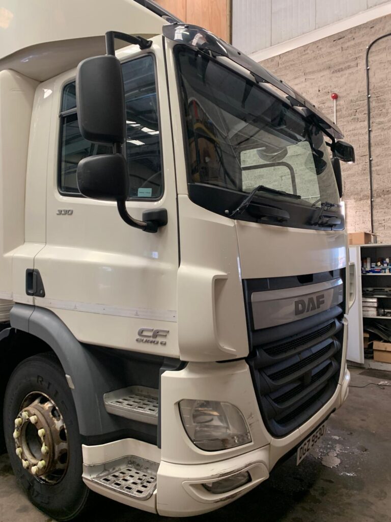 October 2016 DAF CF 3300 6X2 Chassis Cab