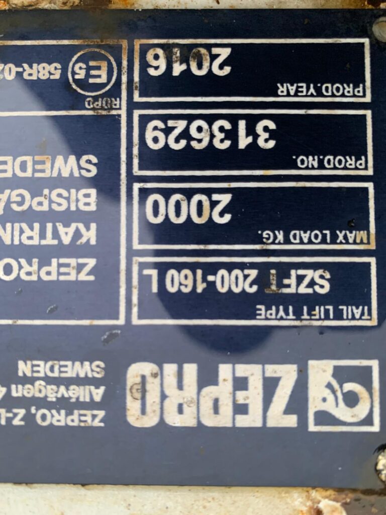 October 2016 DAF CF 3300 6X2 Chassis Cab