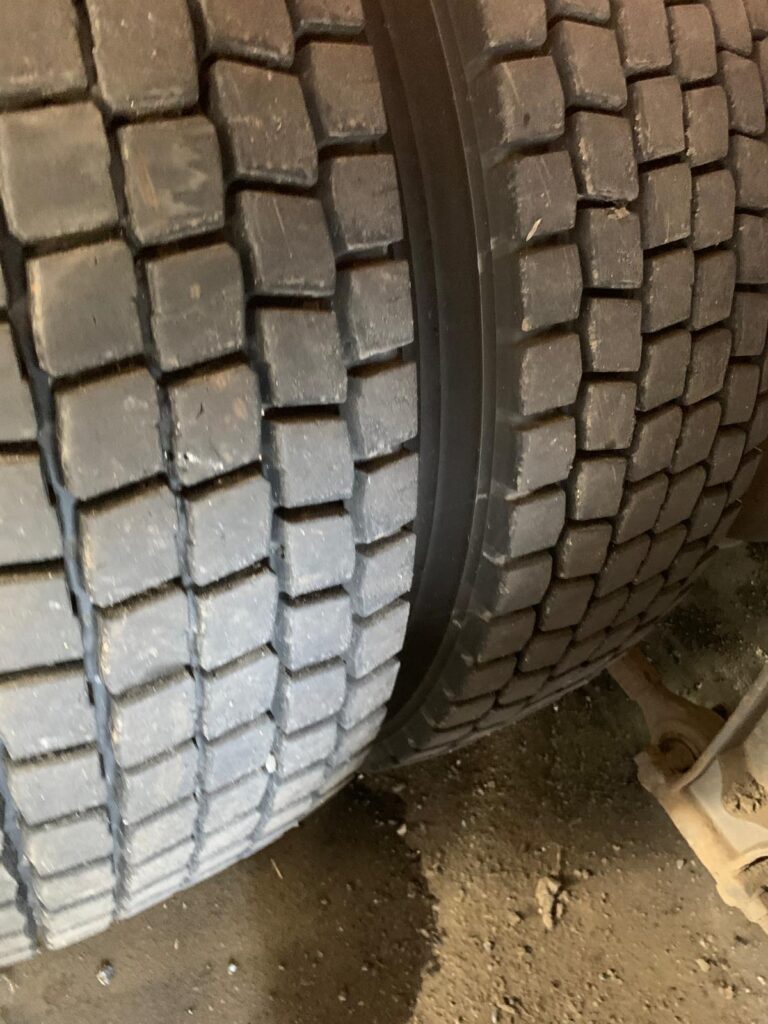 October 2016 DAF CF 3300 6X2 Chassis Cab