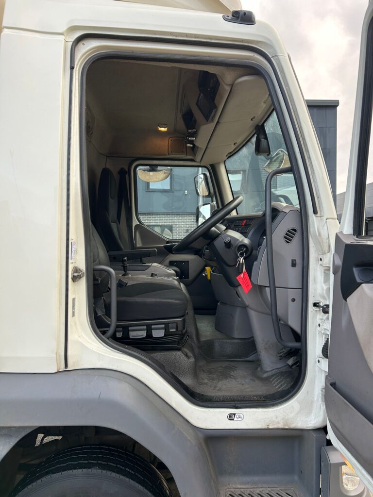 October 2020 DAF LF 45 150 7.5T